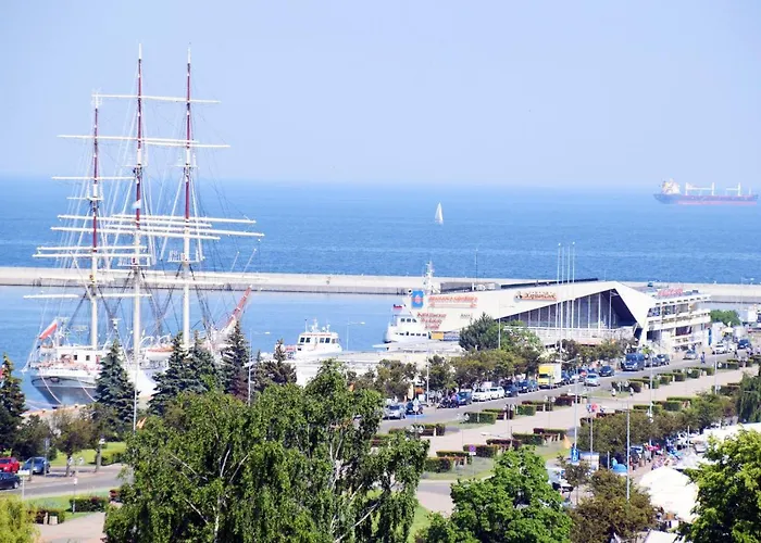 Avis - Skwer Kosciuszki 34 B