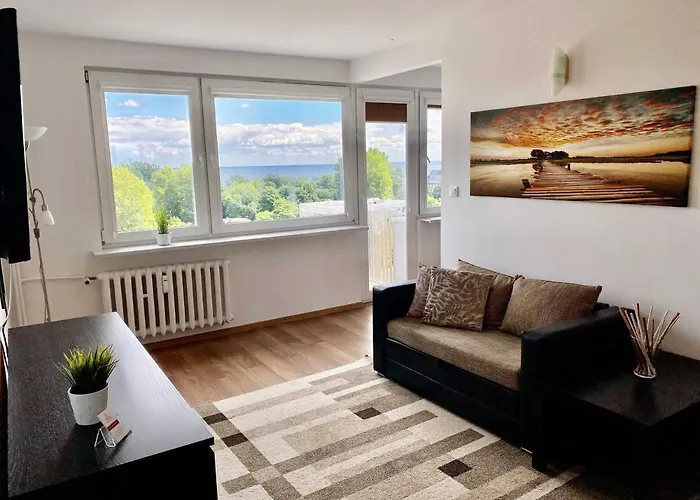 Avis - Skwer Kosciuszki 34 B * Gdynia